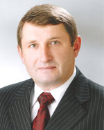 Декан факультету доцент Гусєв Серій Олексійович